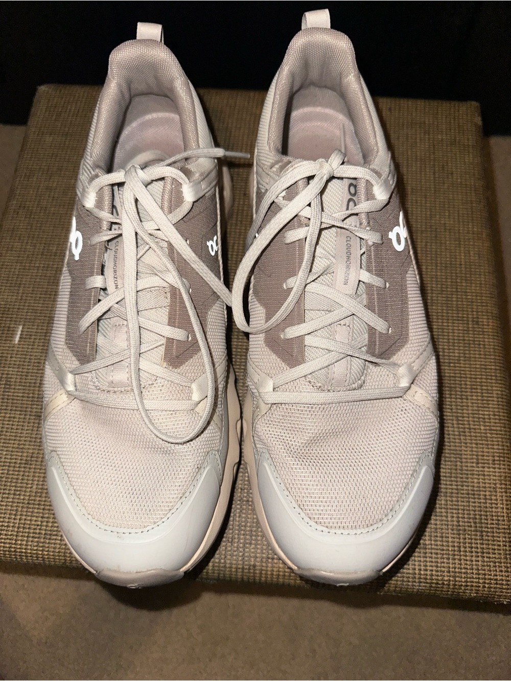 On Running women's sneakers in light beige and blush